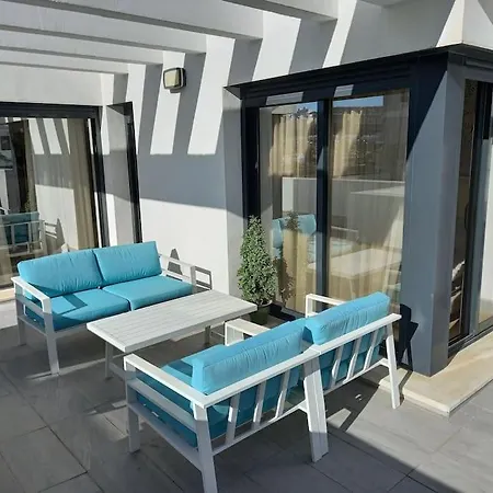 Luxury Penthouse, Private Pool & Jacuzzi - La Cala Apartment *