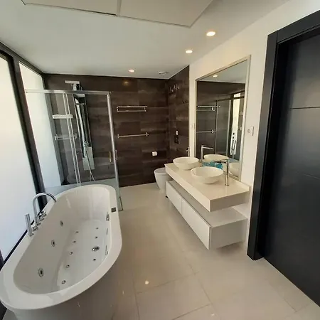 Apartment Luxury Penthouse, Private Pool & Jacuzzi - La Cala La Cala De Mijas