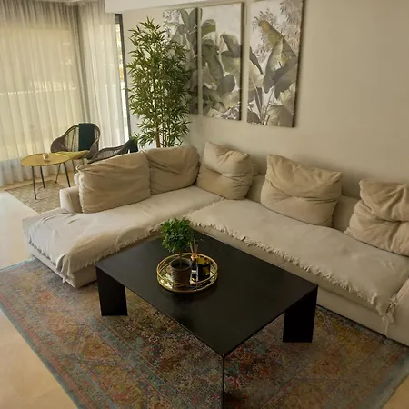 Luxury Penthouse, Private Pool & Jacuzzi - La Cala Apartment *