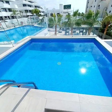 Luxury Penthouse, Private Pool & Jacuzzi - La Cala