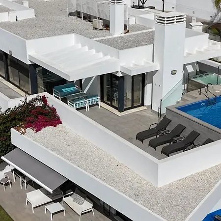 Apartment Luxury Penthouse, Private Pool & Jacuzzi - La Cala *