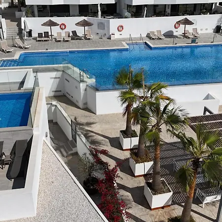 Luxury Penthouse, Private Pool & Jacuzzi - La Cala *